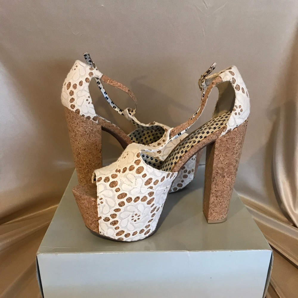 Size 10 Jessica Simpson